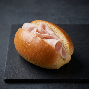 Navette moelleuse garnie de jambon blanc